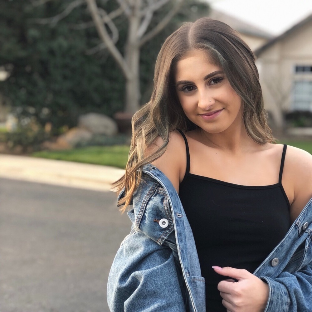 Meet your Posher, Janelle